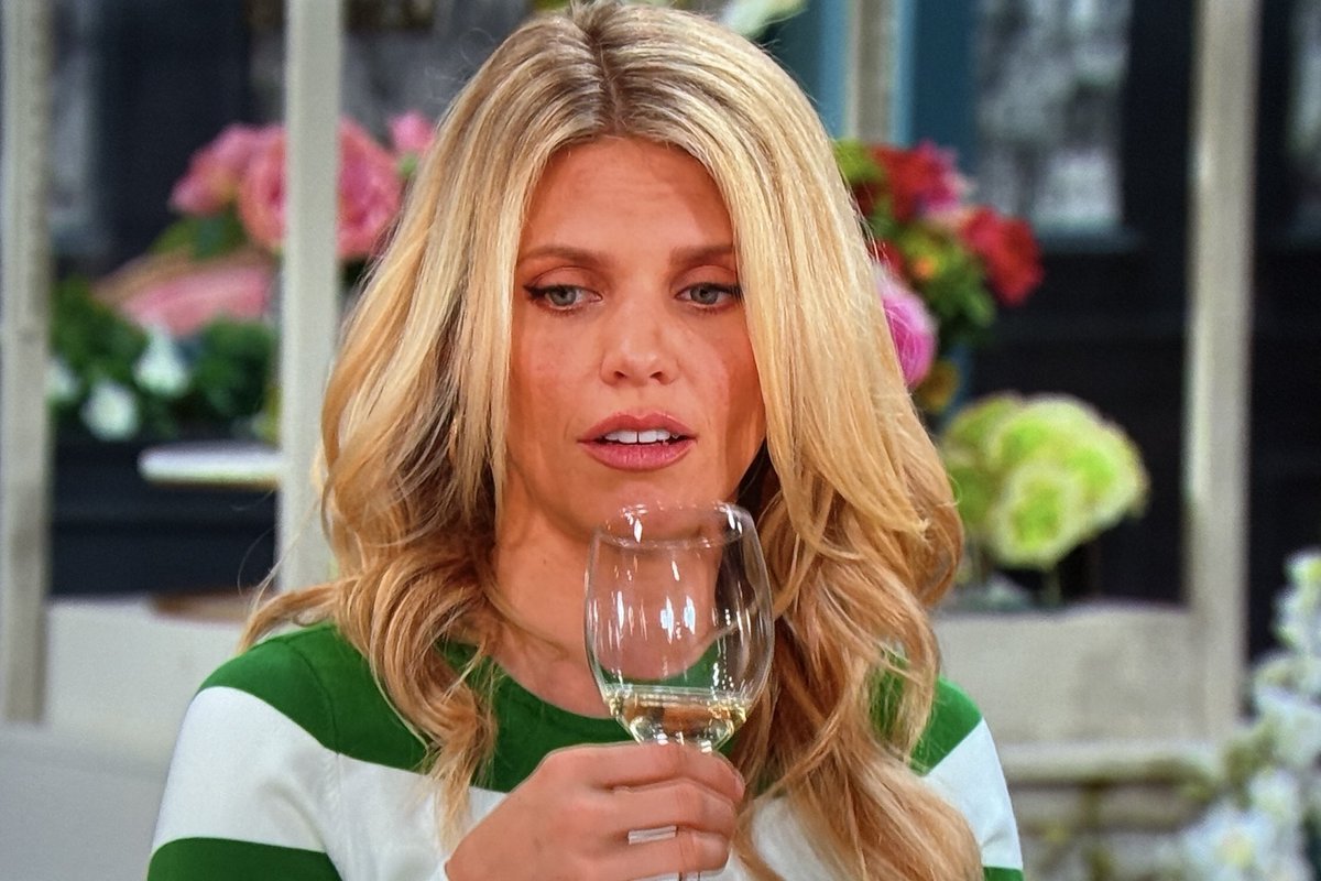 DishinDays's tweet photo. It’s time for “Caption That!” Post your captions to this photo before 2pm Sunday 4/26 and @mlmattes will pick one to read on air! Caption Away! #dishindays #daysofourlives #dool #soapopera @dayspeacock https://t.co/zFrFzR54b9