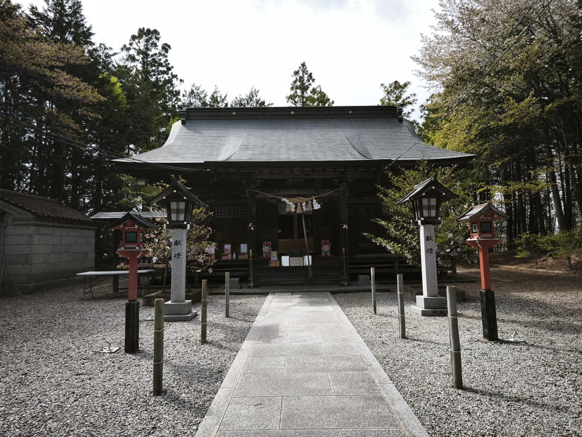 opa63862053's tweet photo. 滑川神社⛩️に参拝🙏御朱印は4月の月替りの御朱印「桜に牡丹、桜飛び蝶」と4月の月替り新シリーズ「桜吹雪」になります😊

#滑川神社  #仕事と子どもの守り神   #月替り御朱印  #4月の御朱印 #新シリーズ月替り御朱印 https://t.co/157c10Mhj1