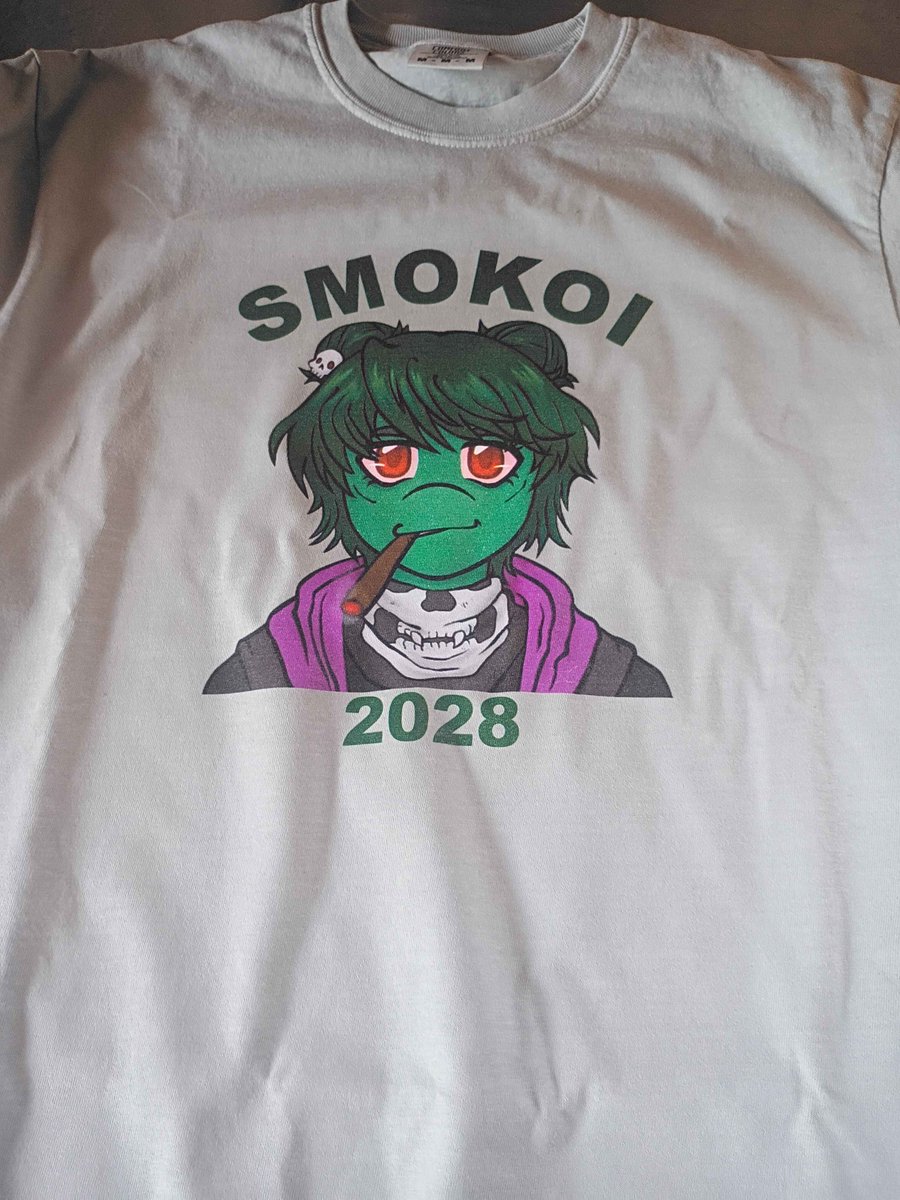 f4fstreams's tweet photo. Oh. Your viewers give you a milliondy billiondy dollars every stream and you never have to worry about money again for the rest of your life? Pffff. That's cute.

MY VIEWERS make bootleg merch of me with a big ol' blunt and that's worth more than all the money in the world. https://t.co/VNfRVVngpD