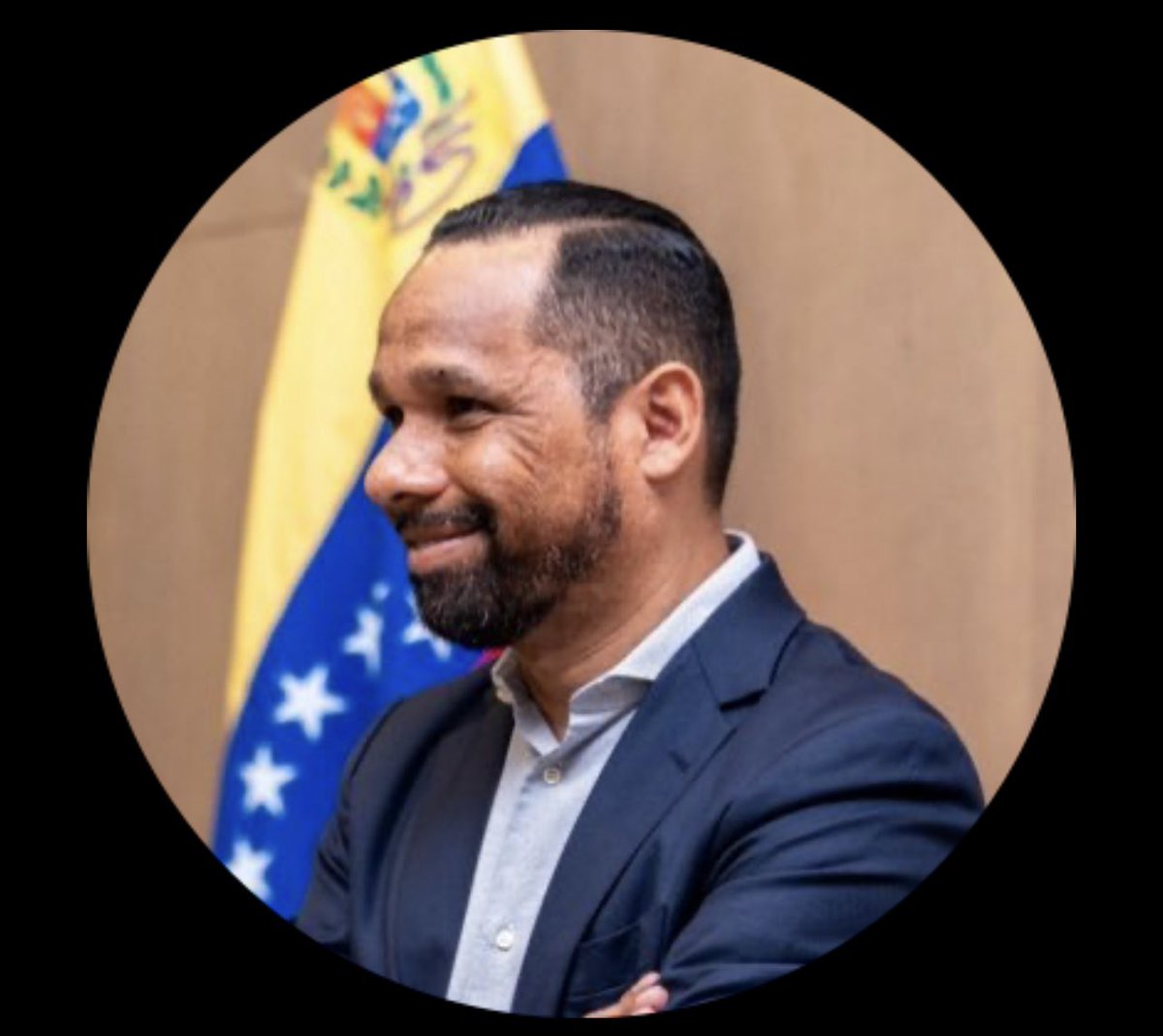 AlfredCastilloM's tweet photo. @carlosr2008 @DanielMartinezD @BellClattets Hay que tener huevos. https://t.co/jMEmqeBUt8