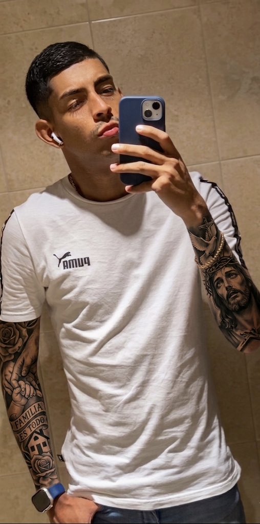 superjotta's tweet photo. Justo y necesario 💉 https://t.co/GqBoQ9pAN3