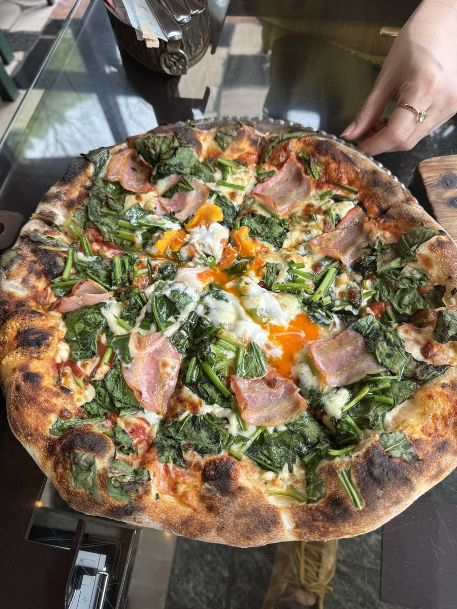 わらさく tweet media