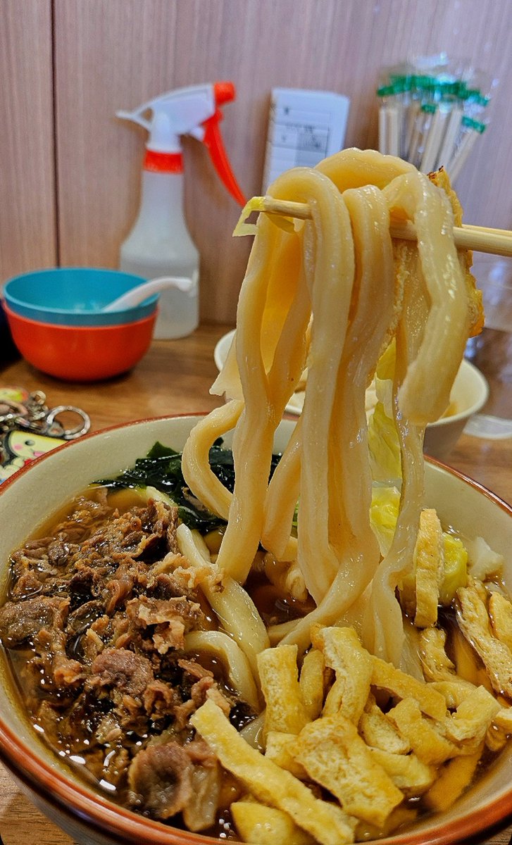 BLUE_YOSHIDA's tweet photo. 高校生が作る吉田のうどん。
吉田のうどん好きには絶対食べて欲しい。
#ひばりが丘高校うどん部 https://t.co/FJYwBh1gIj