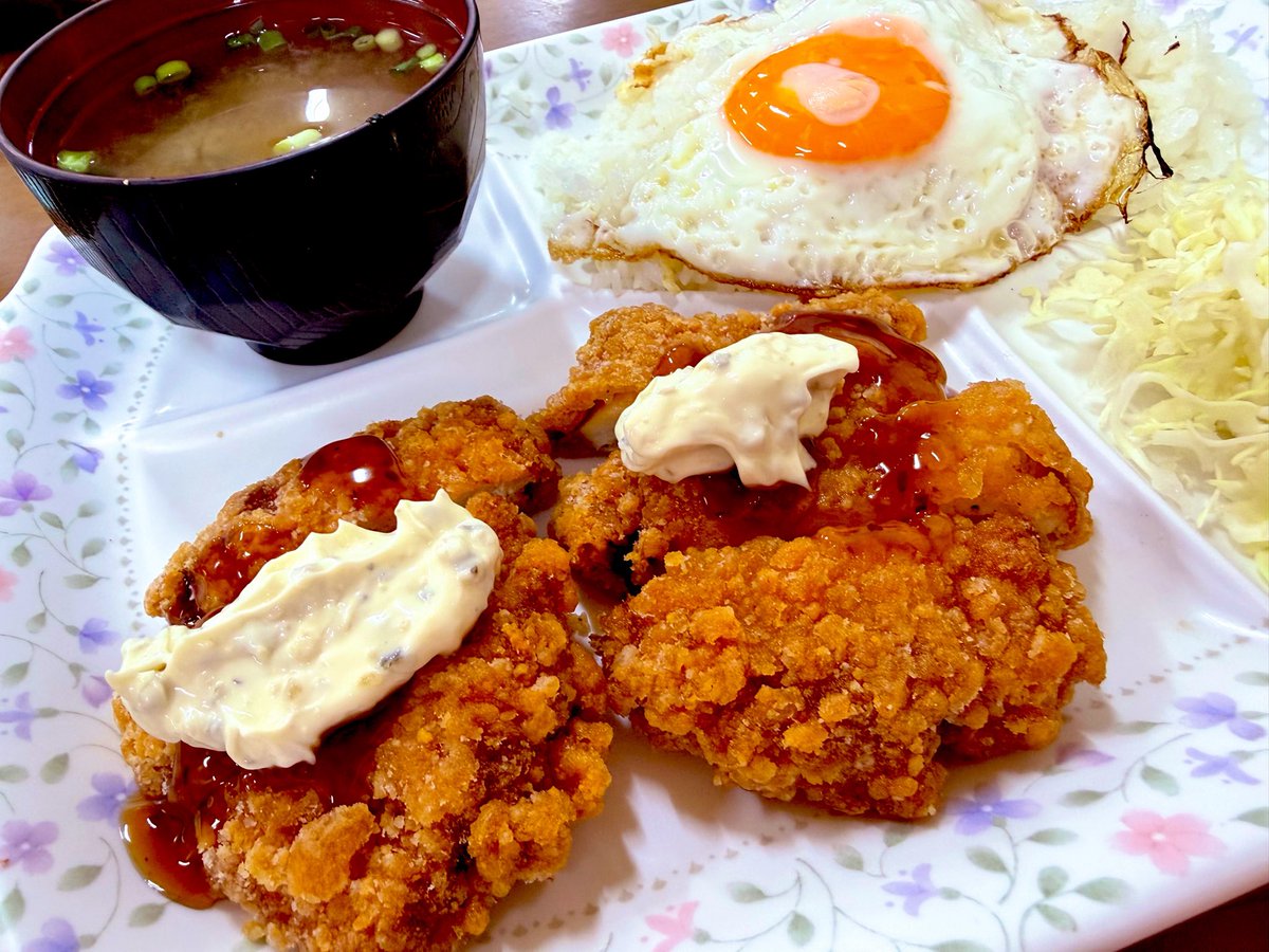 夏目幸芽🌺（小さな怪獣🦖） tweet media