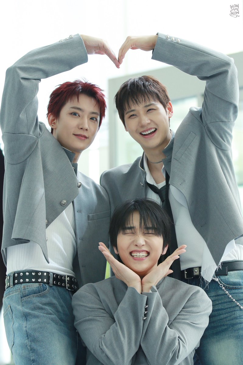 260422 쇼챔 미니 팬미팅

따뜻해......🌼✨️🐻

#B1A4 #신우 #CNU