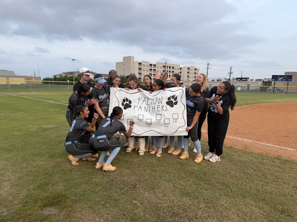 PaetowSoftball's tweet photo. Paetow is on to ROUND 2! Up next is Cy-Fair. More information to come about next week. In the meantime time, we celebrate!! 🥎🩵 #BuiltOnResilience #PaetowUp https://t.co/vobd0iMPaC