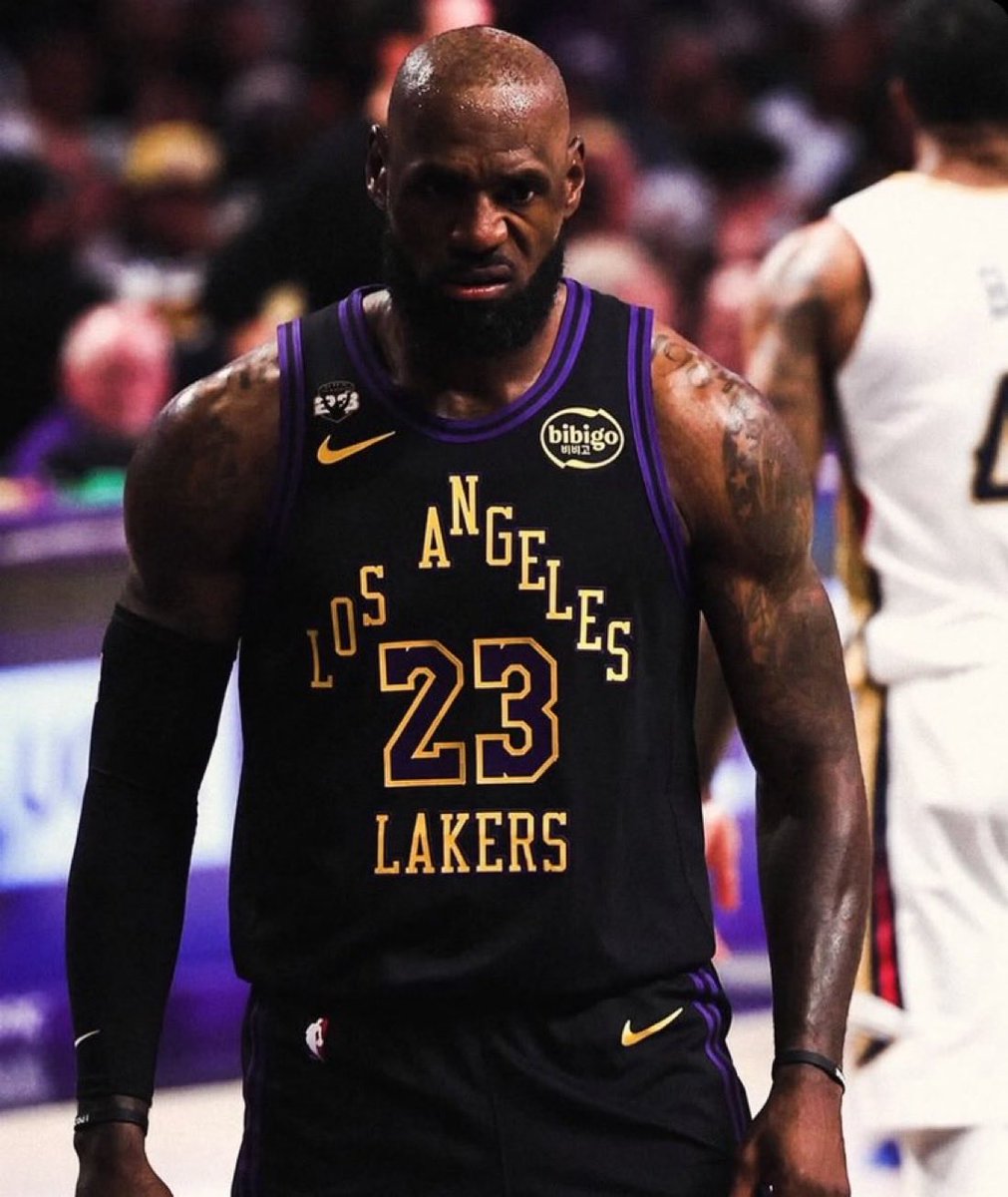 BronWorld's tweet image. LEBRON JAMES TONIGHT:

29 PTS
13 REB
6 AST
3 STL

LAKERS TAKE A 3-0 LEAD 🔥 #lakeshow