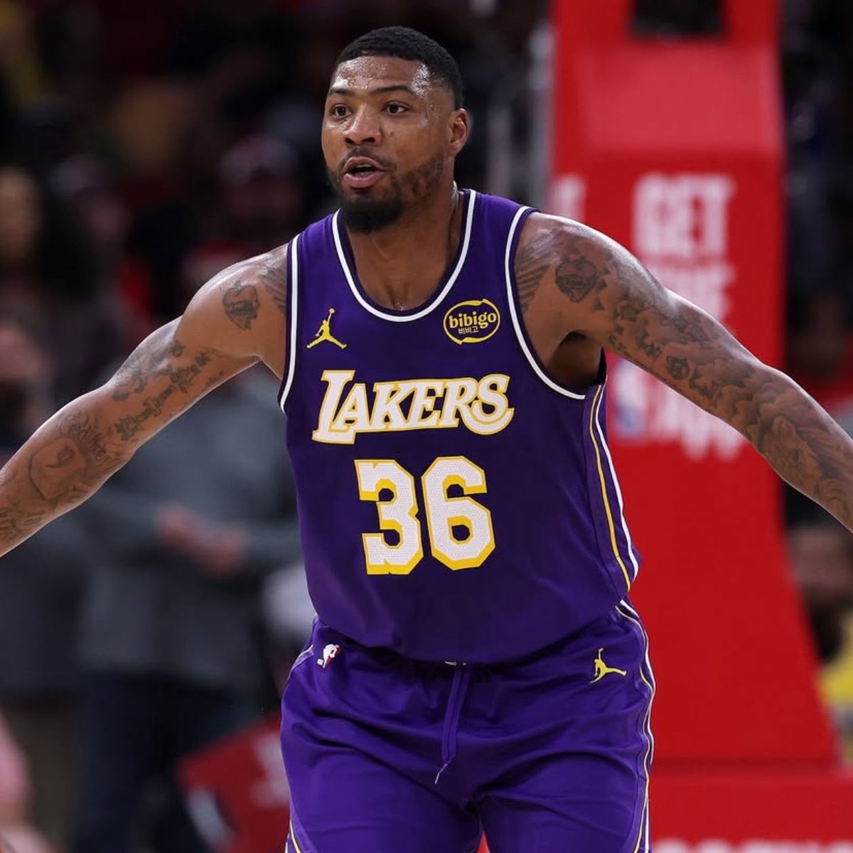 MARCUS SMART TONIGHT:

21 POINTS
10 ASSISTS 
5 STEALS
4 REBOUNDS 
2 BLOCKS
5/9 FGM
2/4 3PM
39 MIN...