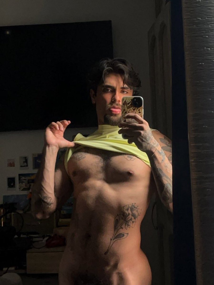 SticksnStonesJocksnThongs tweet media