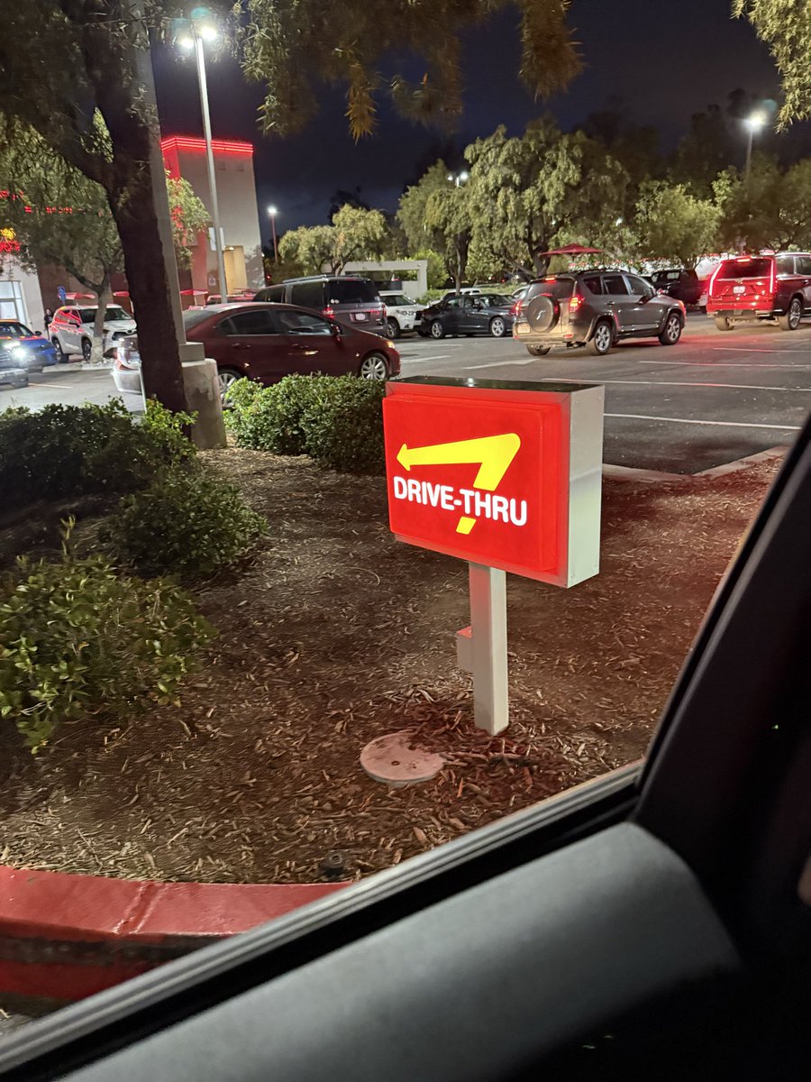 Dan Warne tweet media