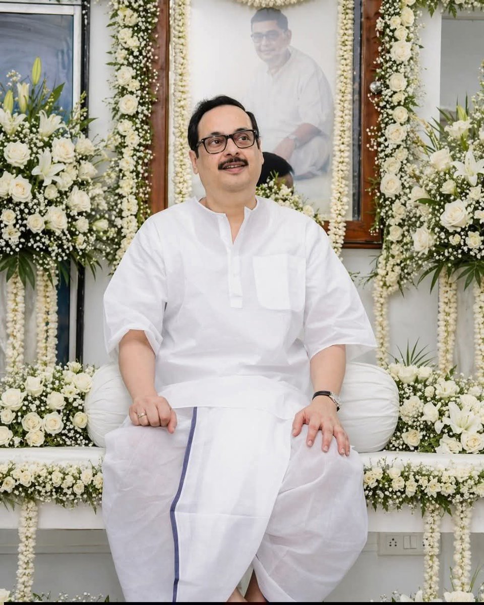 BABApbiswas55's tweet photo. পরম পূজ্যপাদ শ্রীশ্রীআচার্যদেব।
#Satsang 
#Deughar https://t.co/zukX1lHcSP