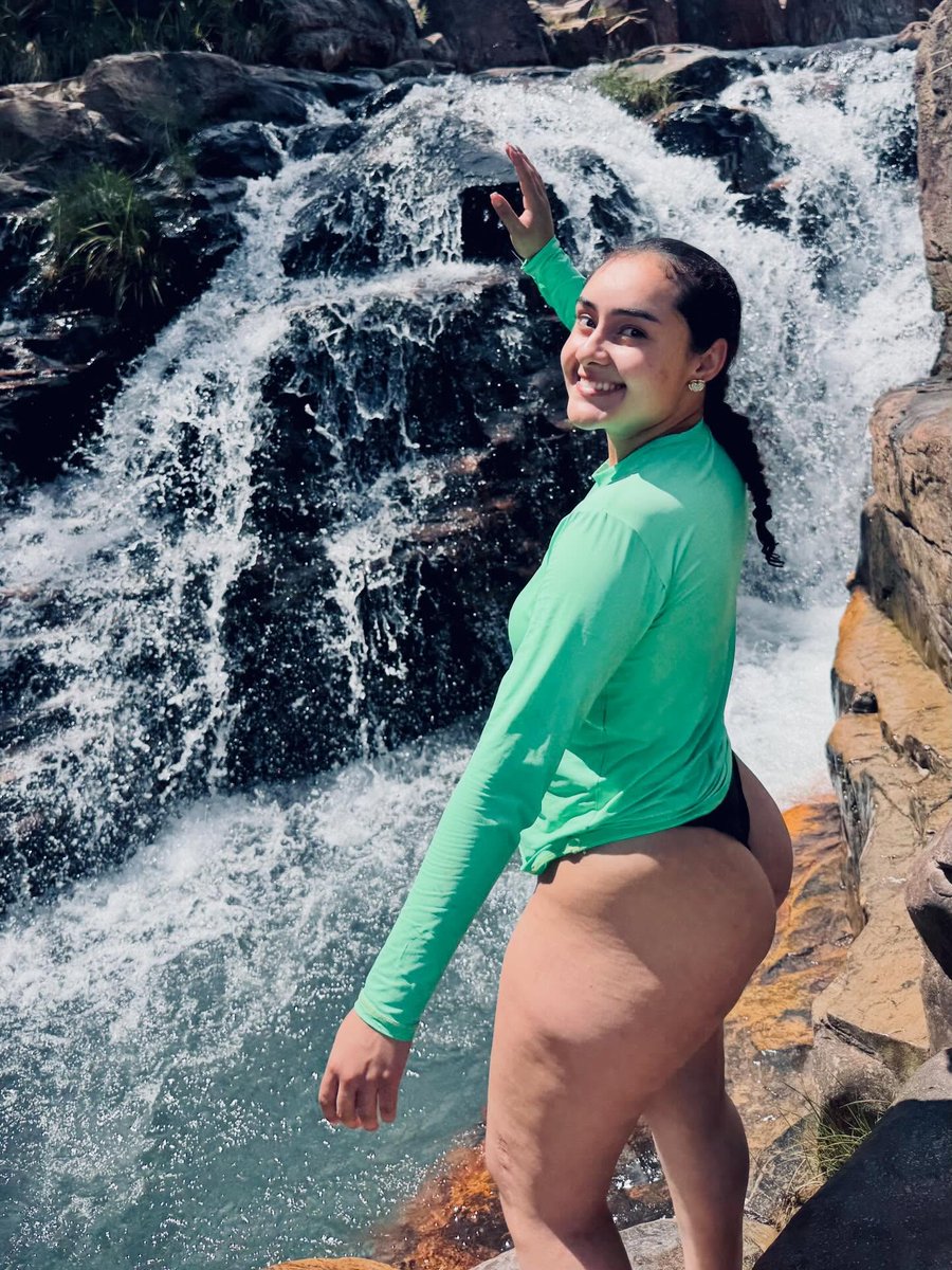 BrazilDizzyHeat's tweet image. "Under Brazil’s waterfalls, nature drips pure magic—cascading water, lush greenery, and the kind of wild beauty that makes you forget time." (📸: state of Tocantins) 

#Brazil 🇧🇷 #Waterfalls #Nature #JungleVibes