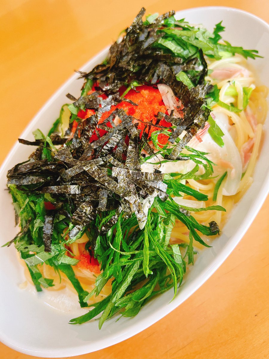 #焚き火を囲む旅人の集い
何も用意できていないのでお昼ごはんに作った明太子スパを添えて焚き火を囲みに行きます

ツカサ誕生日おめでとう🎁
そして三巻発売決定おめでとうございます✨

先生が全てのお話落としてくれるまで旅を続けていきます٩( ᐛ )و