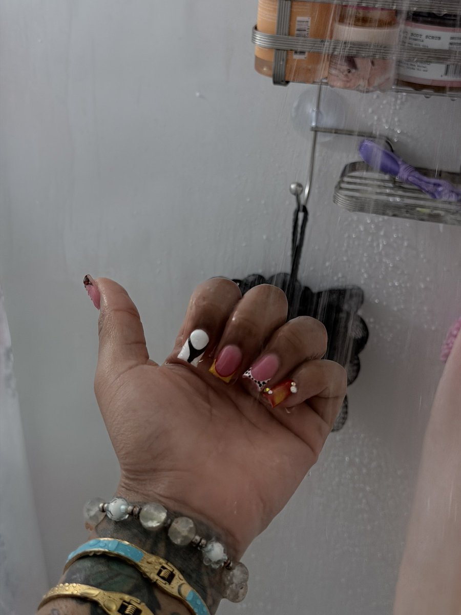 lanayyxoxo's tweet image. cutesy 😍 #nails