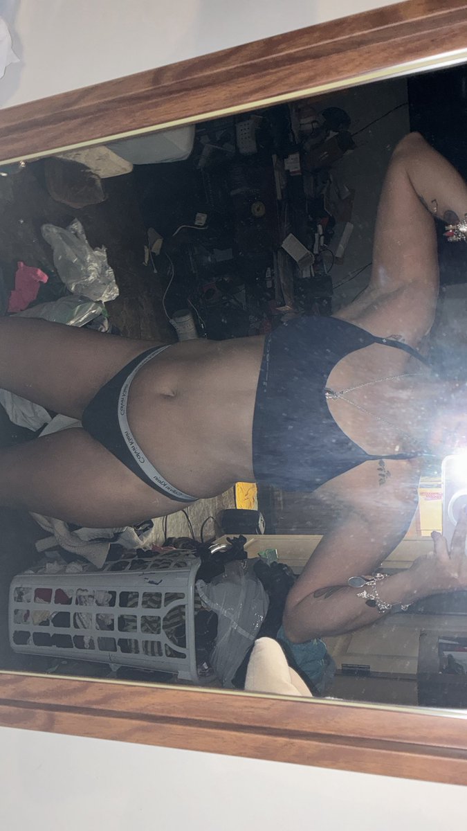 ElizSize tweet picture