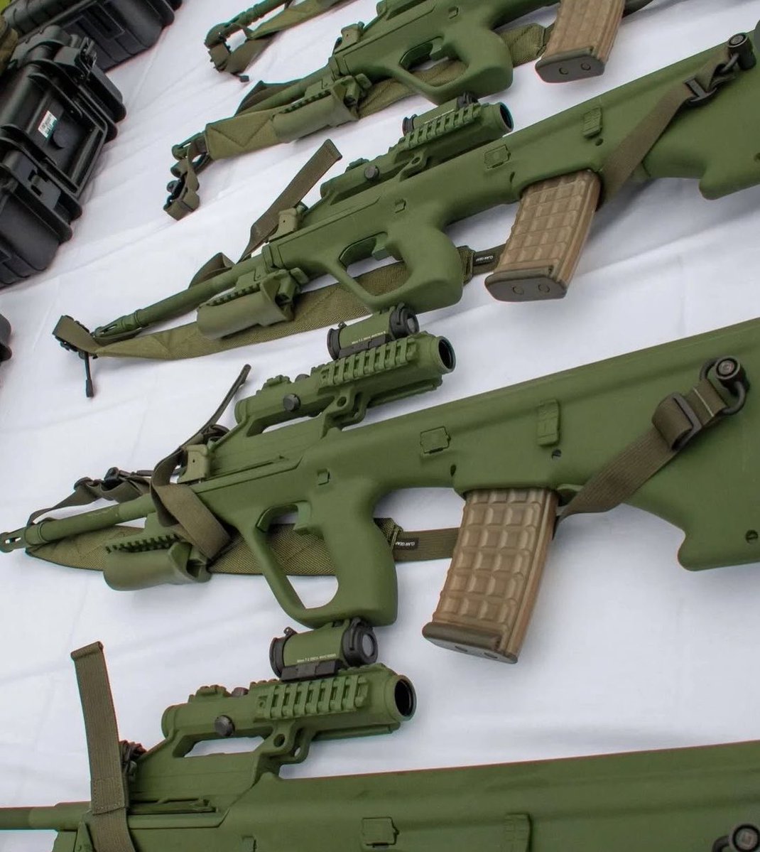 Weapons Daily tweet media
