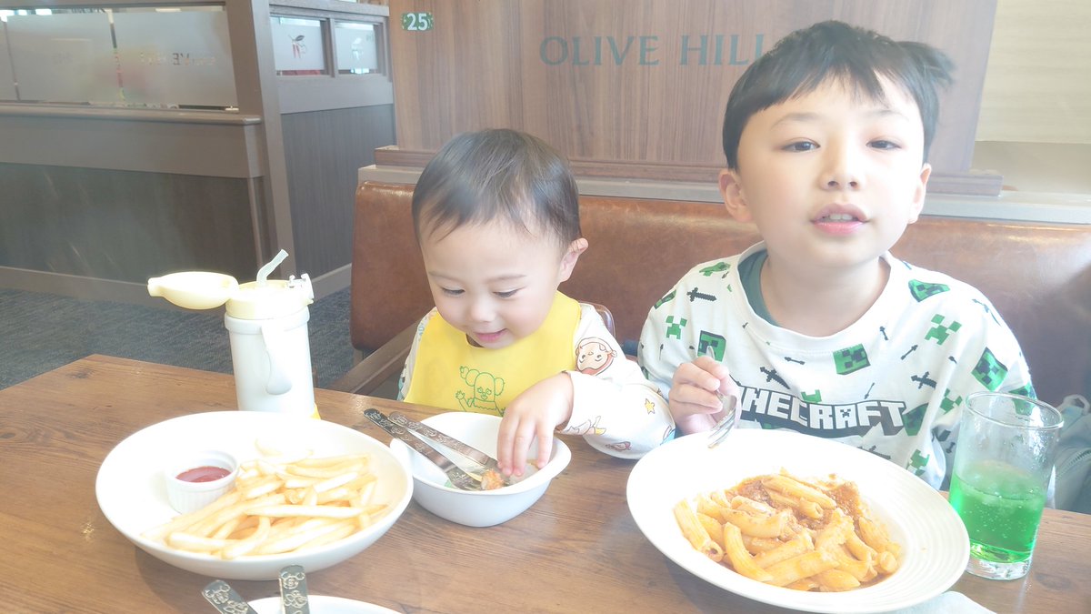 3ay92toshi's tweet photo. 今日は、素敵なイタリアンのお店に来ました。ここのパスタは、麺が比較的しっかりしていて、好みのパスタです。価格帯も、税込605円とリーズナブル。美味しかった！ https://t.co/XrVahZegAB