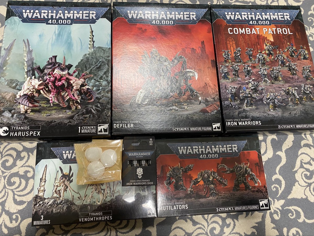 ツクロ店長からの軍需品届きました〜
エグゾクライン嬉しい〜
ハルスペックのビジュ見たらハルスペックも作りたくなりますね〜
ホーマゴーントとハルスペックは追加物資が必要ですねぇ