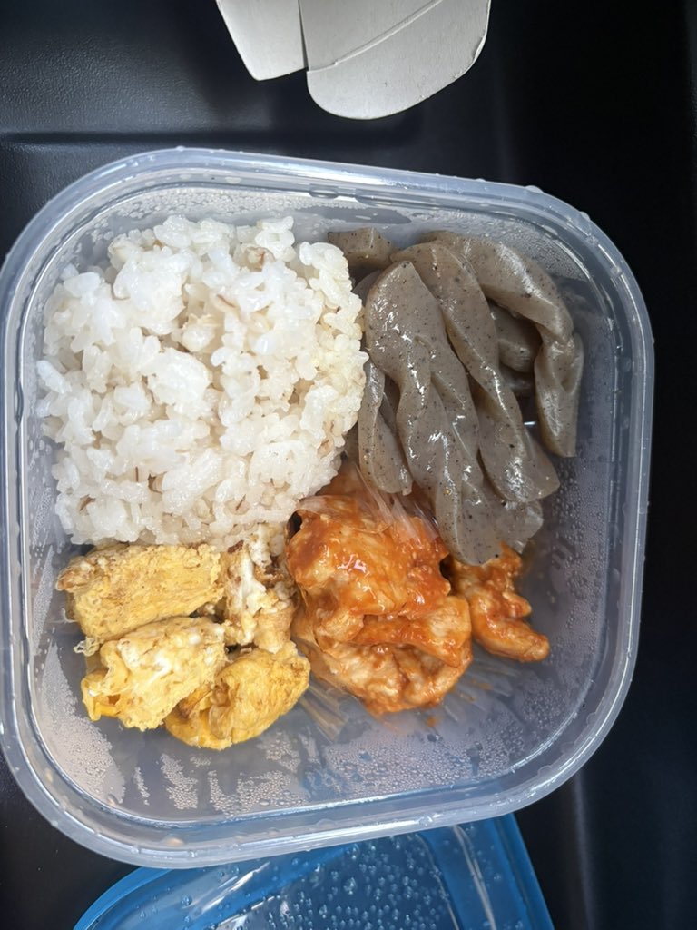 黒まめ_和気コス5/3 tweet media