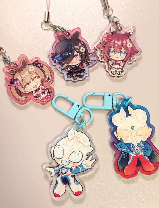 Ceiiru's tweet photo. Will be at harumatsuri tomorrow! tabling with my friend Nao,,, I have a few new stickers and few new charms! very limited quantity https://t.co/rYcdM4HxUc