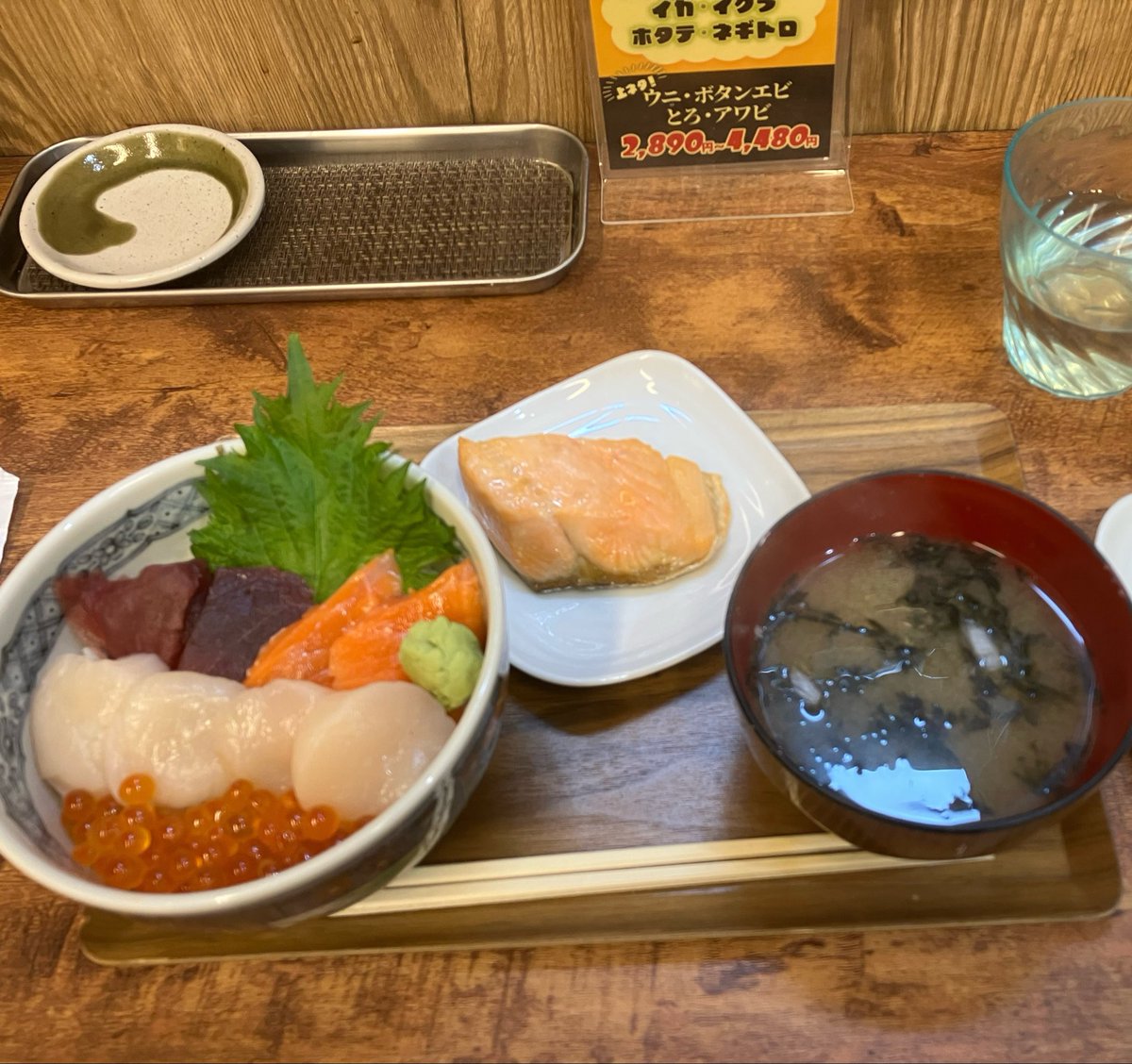 朝市の海鮮丼が美味しかった！