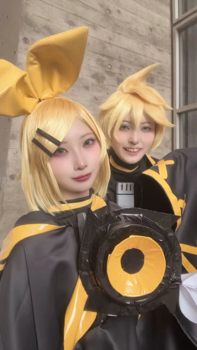 ultra c の鏡音リンレンだよん🧡💛
俺たち最強✊❤️‍🔥❤️‍🔥ｶﾜｲｲ~

#ニコニコ超会議2026
#超コスプレ