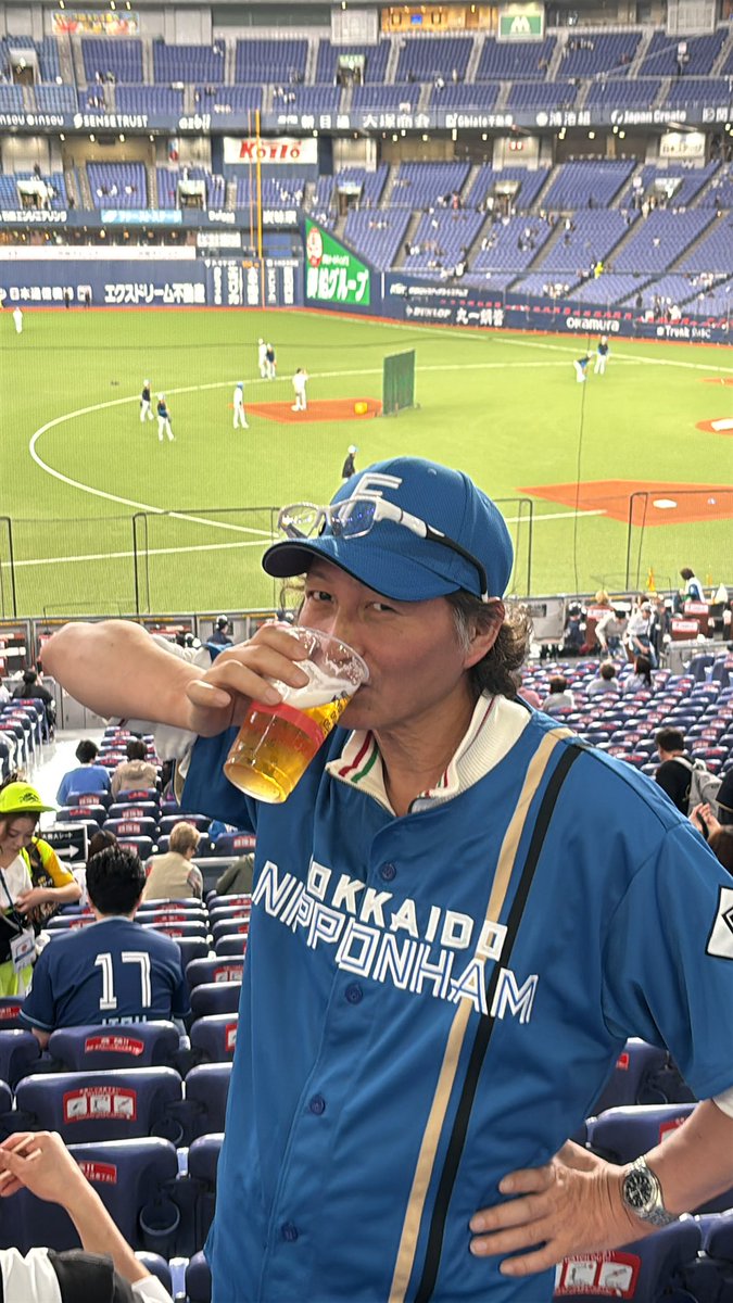 野球とビールとモスバーガー。
人生満喫ちう(笑)