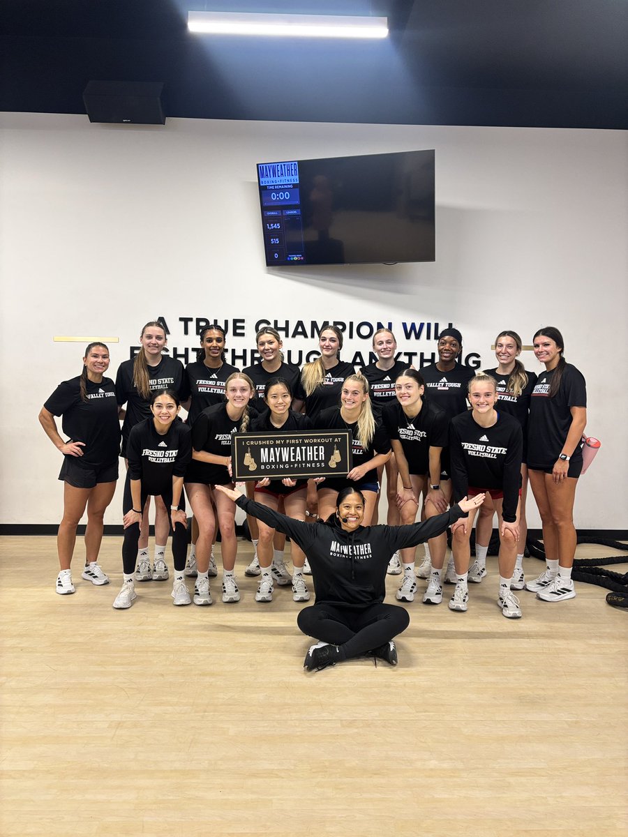 FresnoStateVB's tweet photo. 🥊 mornings at Mayweather Fitness >>> https://t.co/RFLztRhEHa