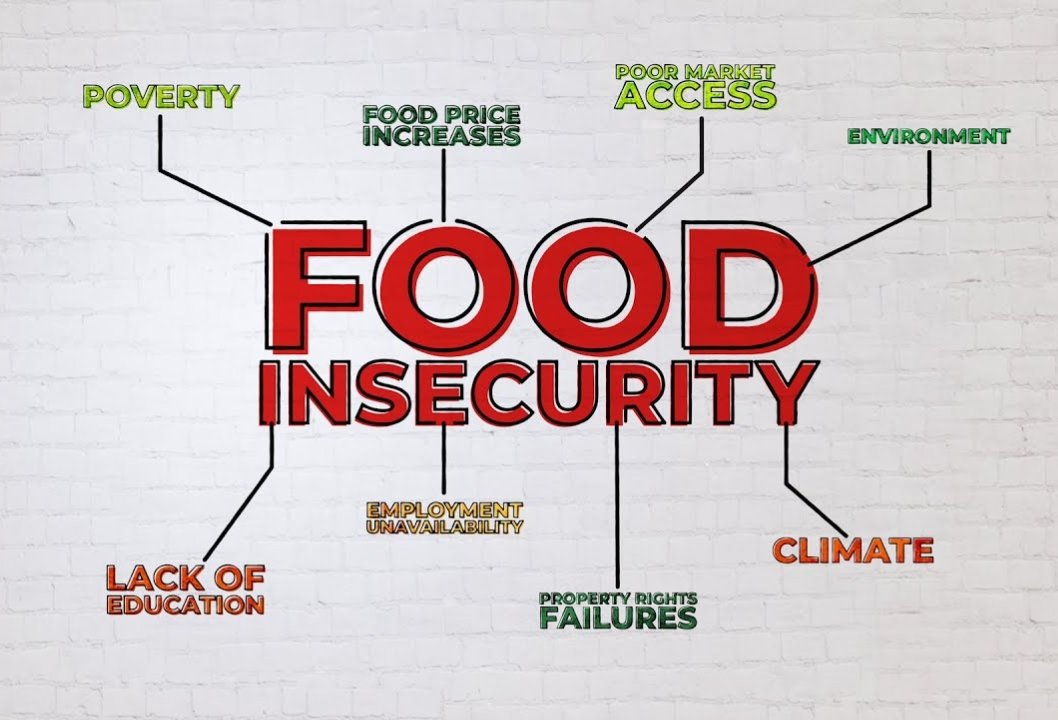 Climate_Allies's tweet image. Climate change hits many sectors—but food security suffers most. 🌾🌍

Failing crops, rising prices, growing hunger.

#FoodSafety
#Poverty 
#ClimateChange #FoodSecurity