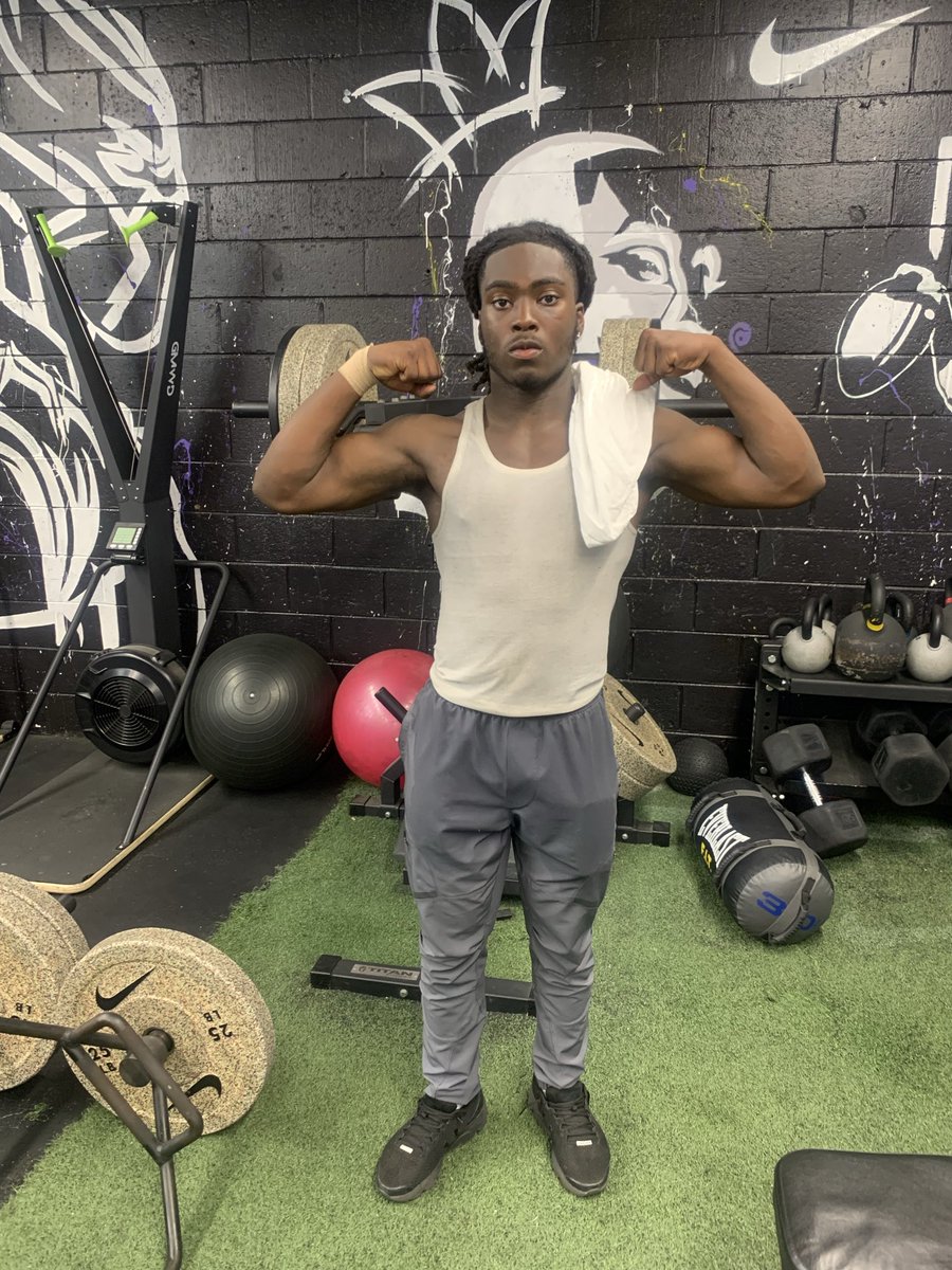 ambrjay's tweet photo. They gone see in the season.... (All alias gym work) https://t.co/I3E3ZcpLLD