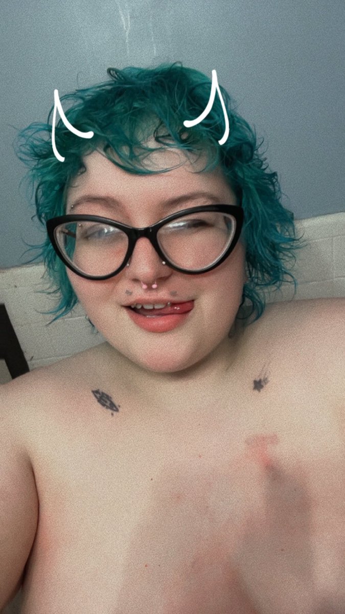 sarah🩷 tweet media