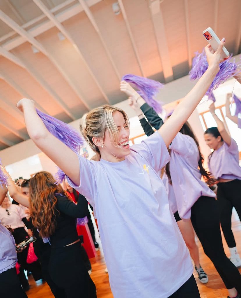 Que lindo es verla feliz❤️✨