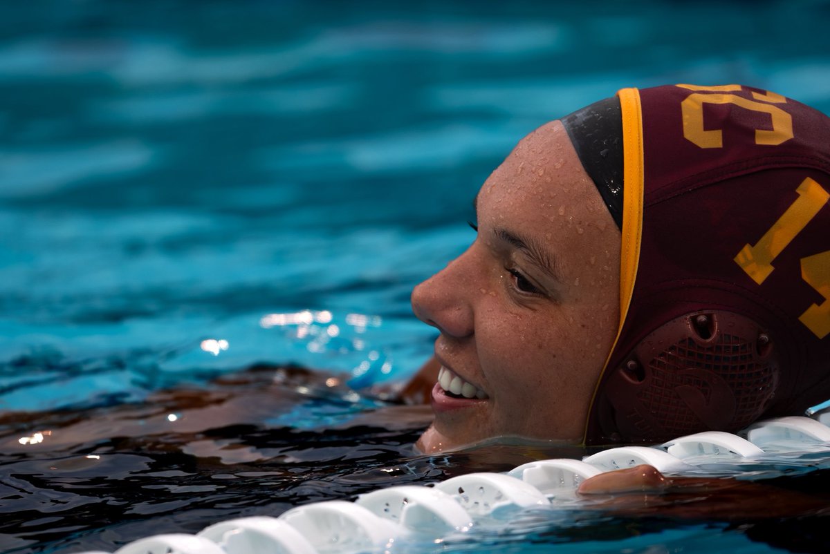 USAWP's tweet image. See you at the Semis, Hallelujah! 🤽🏻‍♀️🙌
scenes from of the fourth game of the quarter finals at the #NCAA Women’s Water Polo National Championship from sunny San Diego ☀️ 
USC✌🏼 vs LMU 🦁
📅 April 24 - 26th at UC San Diego 
🎥 Quarters and Semis LIVE on NCAA.com 
📺