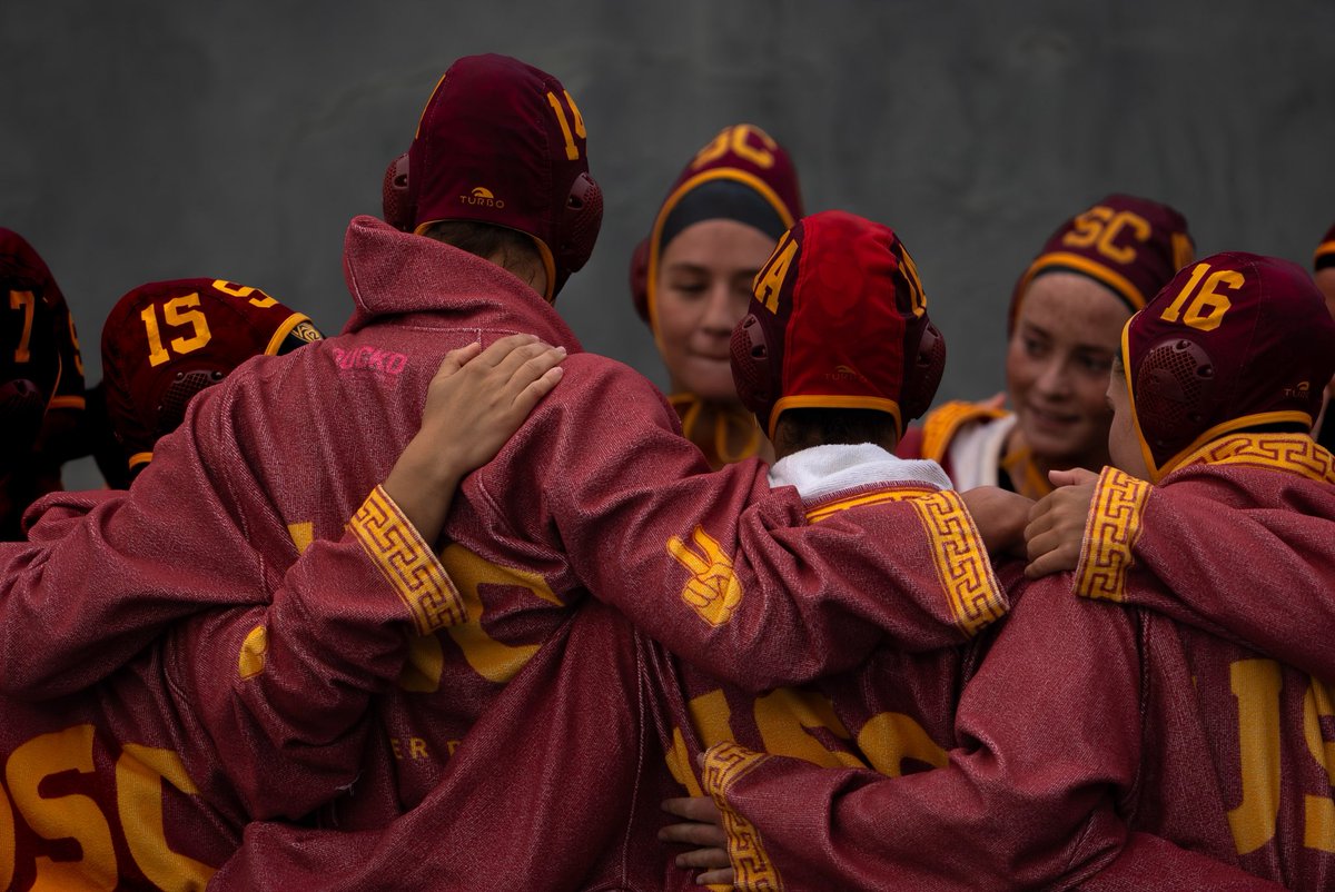 USAWP's tweet image. See you at the Semis, Hallelujah! 🤽🏻‍♀️🙌
scenes from of the fourth game of the quarter finals at the #NCAA Women’s Water Polo National Championship from sunny San Diego ☀️ 
USC✌🏼 vs LMU 🦁
📅 April 24 - 26th at UC San Diego 
🎥 Quarters and Semis LIVE on NCAA.com 
📺