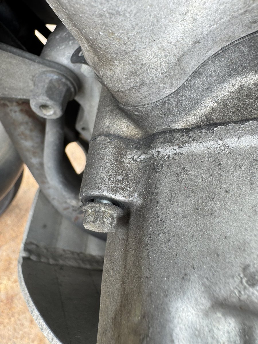 mudman R1100 tweet media