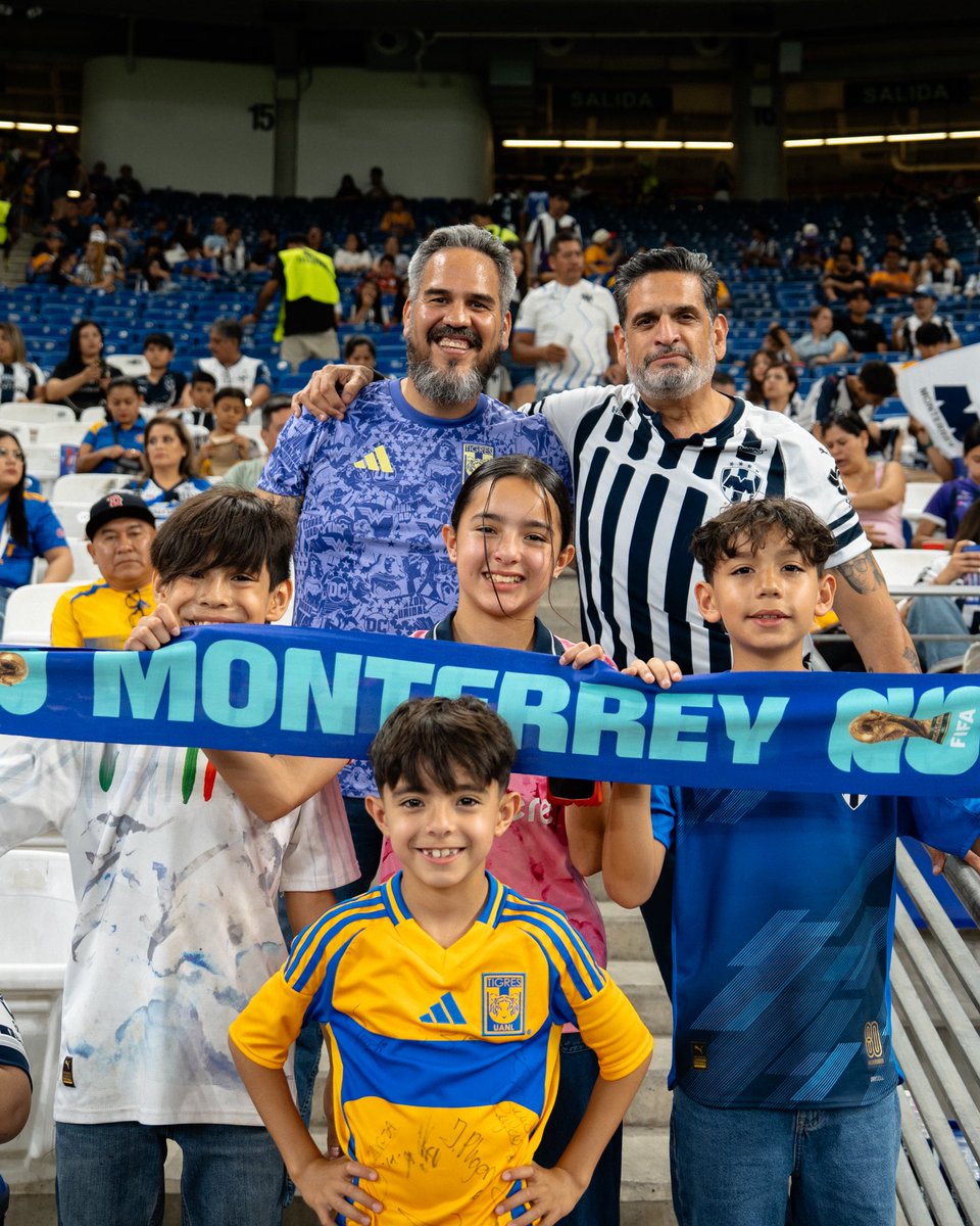 MonterreyFWC26's tweet image. La mejor afición es más fuerte unida.🤝

¡Nuestra sede mundialista recibe esta noche al clásico más pasional!⚽️🏟️

#WeAreReady #SomosMonterrey