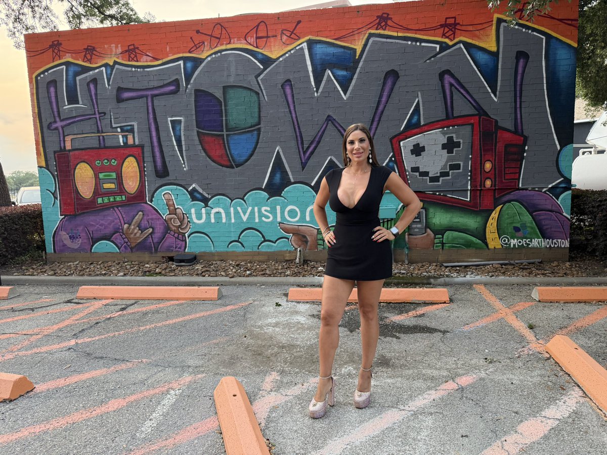 azucaralejandra's tweet image. Houston or Miami ? 

onlyfans.com/azucaralejandra

#azucaralejandra #houston #texas #usa #trending