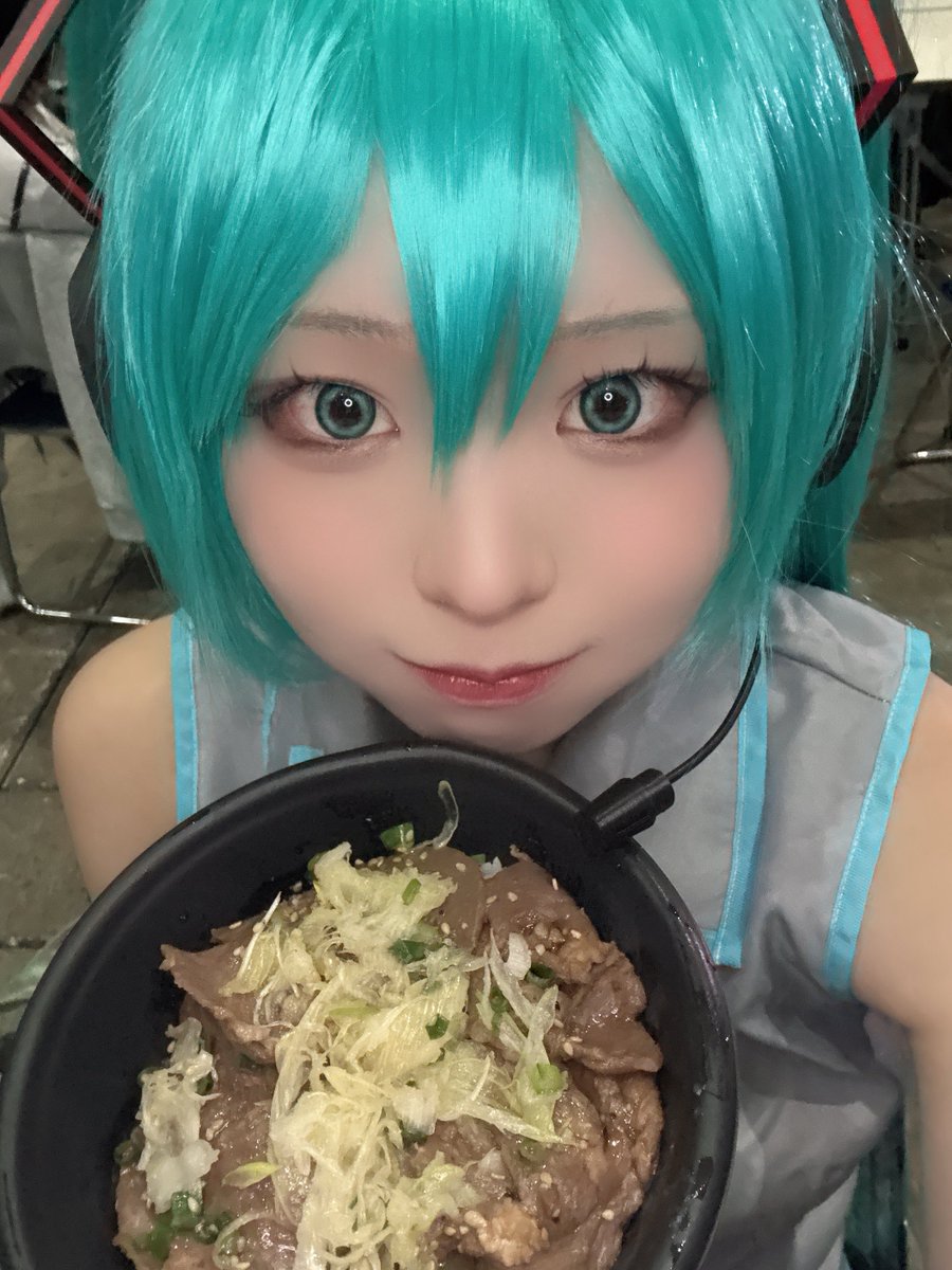 エコ tweet media