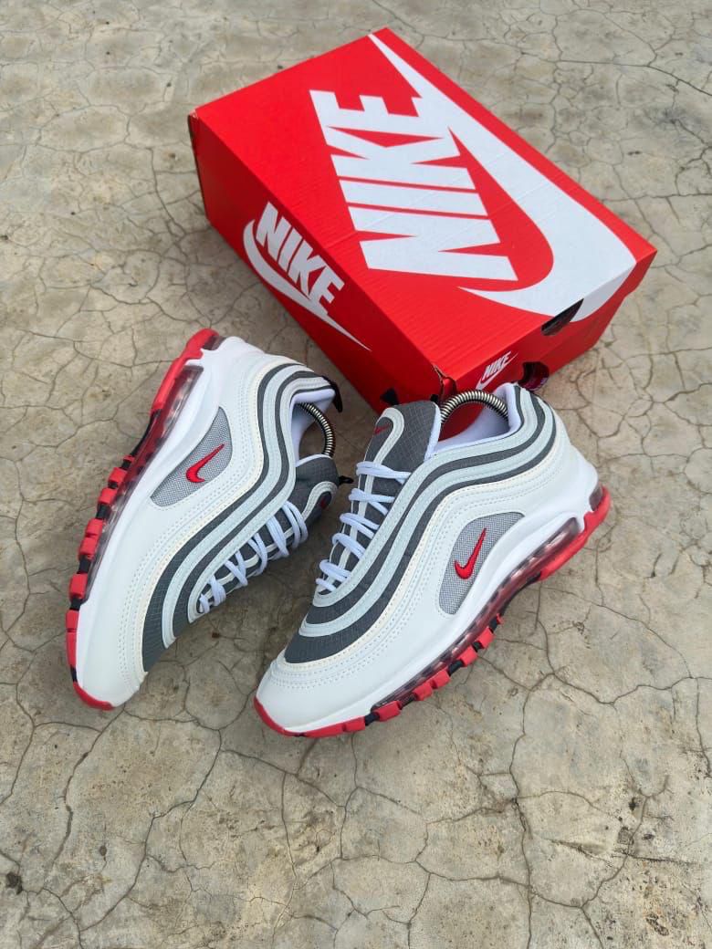 Apex Kicks tweet media