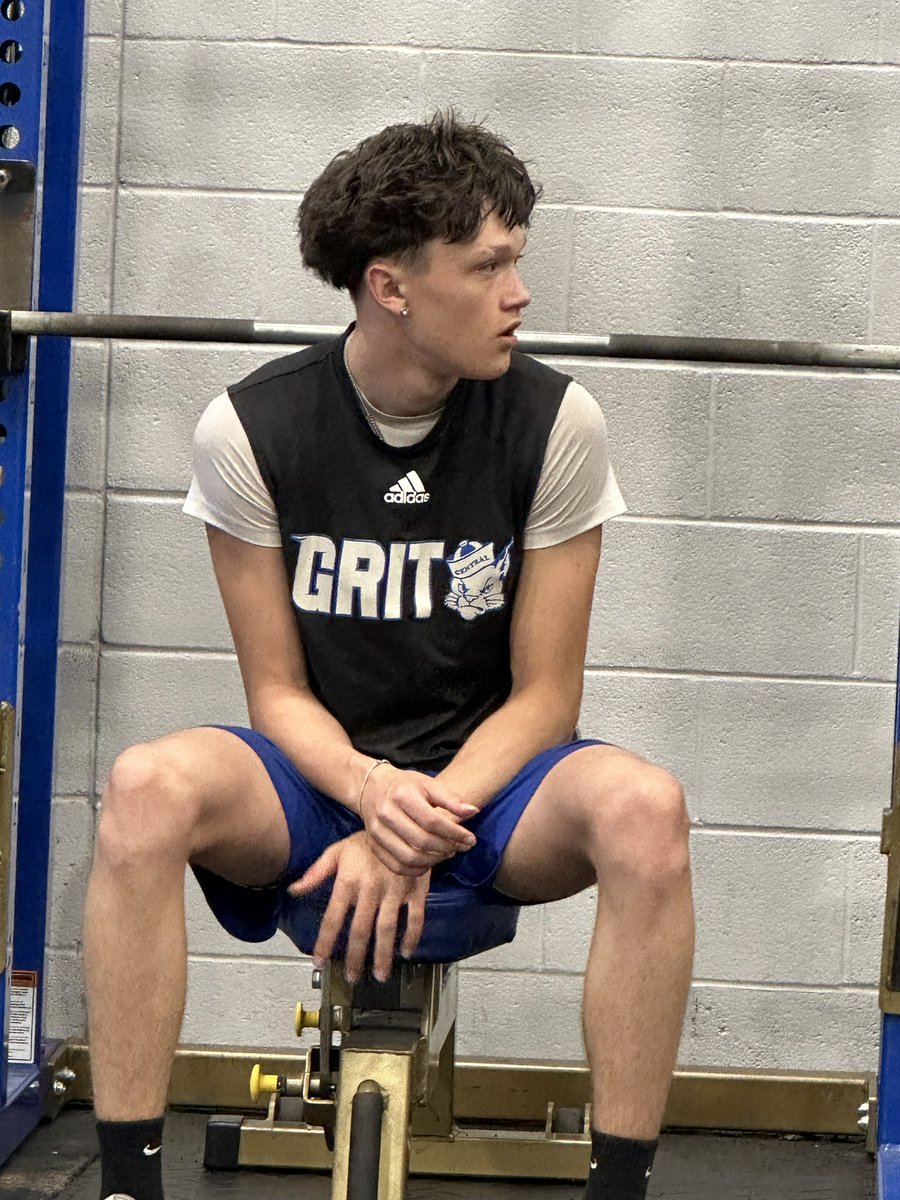 ChaeRaines's tweet photo. Lift-A-Thon 🚾🏋🏻️ @Dub_C_Football 
#highschoolathlete #classof2029 #highschoolfootball #tnfootball #wilsoncentralwildcats https://t.co/j6uKsc80WR
