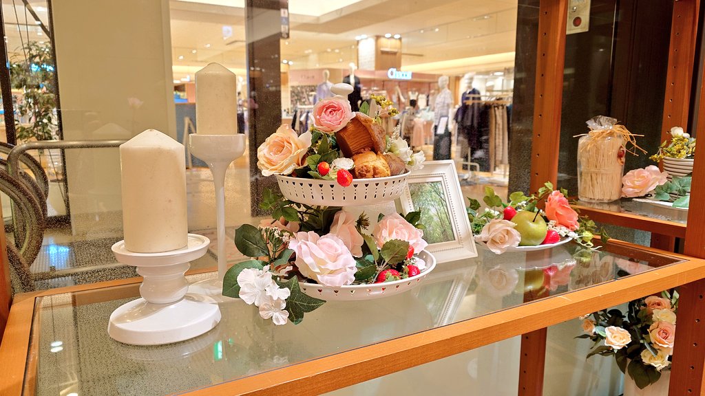 れいこ tweet media