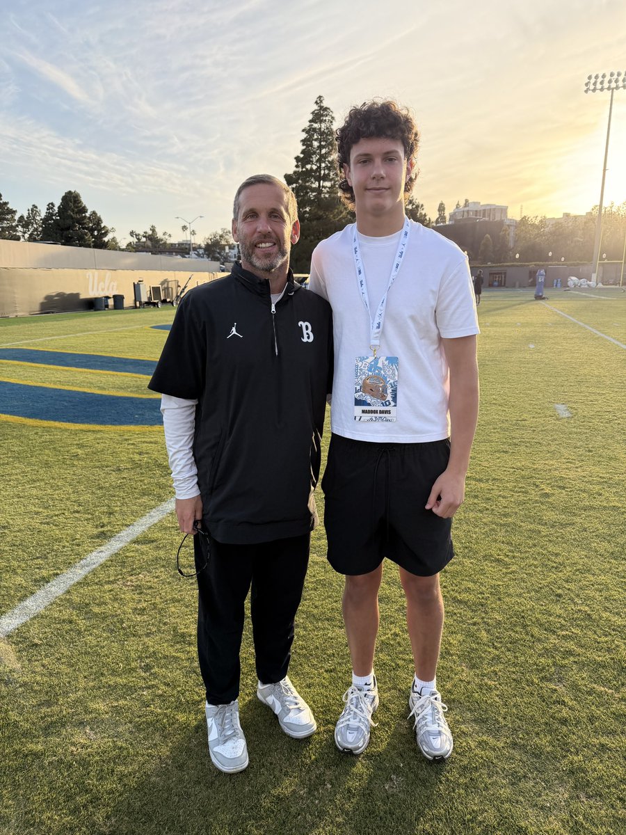 Maddox29ATH's tweet image. Awesome visit to spring practice tonight with @UCLAFootball. Appreciate the conversation @coachdc34 and @ColinLockett15. #TE #WR #4sup @hopo125 @Topshelf_TJ @BGrubbs66 @_FurySpeed @Dwightdagreat @DenmarkDanesFB