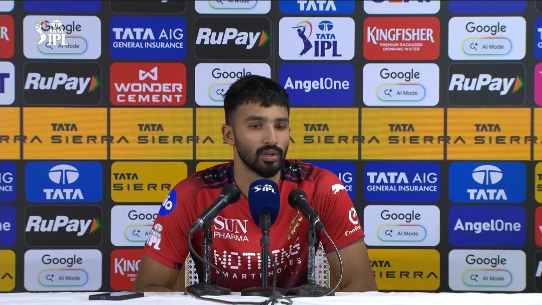 DEVDUTT PADIKKAL ON VIRAT KOHLI. 🗣️ 

"The biggest thing for me is his intensity and energy he brings to every net session and game, he's achieved everything that is there to achieve, still he gives his 100%. When you see someone so driven and committed, it inspires everyone".