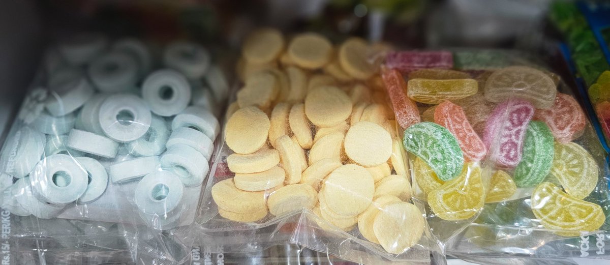 OmkarsClicks's tweet image. I rarely said this before, but saying it again!
Please refer, follow our 4 yr old baby @Theme_pic_India and its two younger siblings @theme_pic_world and Theme_pic_India on Instagram ( instagram.com/theme_pic_indi…)
#Referral bonus- 1 गोळी of choice per succesful referral 😬🫣