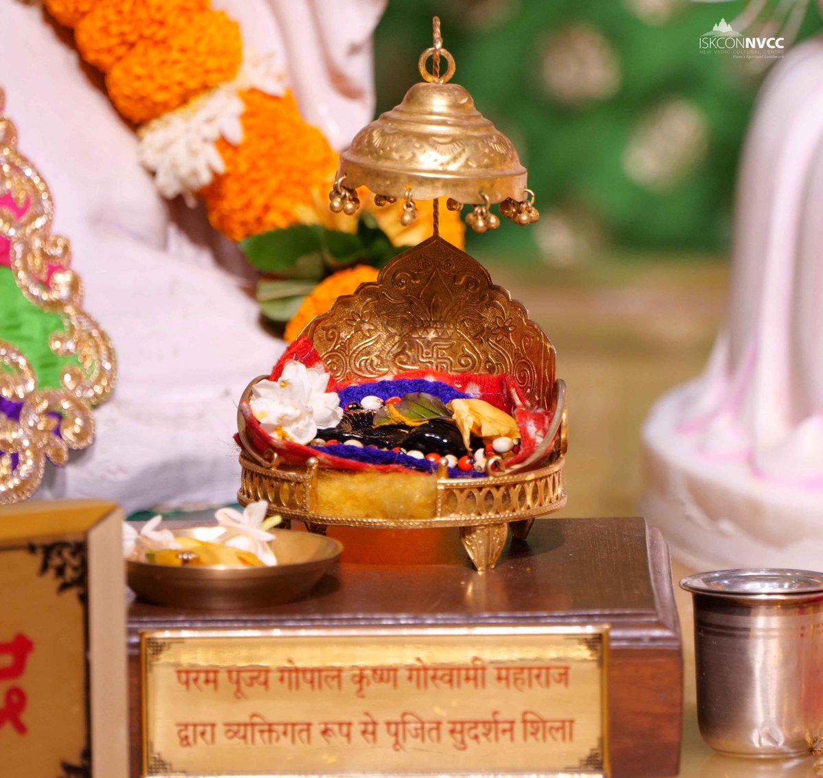 ISKCONPune's tweet image. 🙏🏽𝐓𝐨𝐝𝐚𝐲'𝐬 𝐃𝐚𝐫𝐬𝐡𝐚𝐧 📿 🗓𝟐𝟓-𝟎𝟒-𝟐𝟎𝟐𝟔🙏
🌷𝐒𝐫𝐢 𝐒𝐫𝐢 𝐉𝐚𝐠𝐚𝐧𝐧𝐚𝐭𝐡 𝐁𝐚𝐥𝐝𝐞𝐯 𝐒𝐮𝐛𝐡𝐚𝐝𝐫𝐚🌷
.
.
#ISKCON #ISKCONNVCC #ISKCONNVCCPune #ISKCONPune

.
whatsapp.com/channel/0029Va…