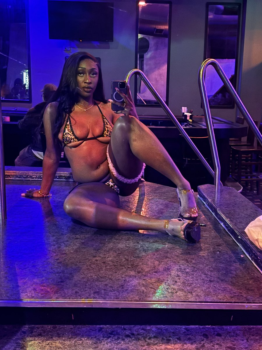 Ft’s and content📸💋💦 tweet media