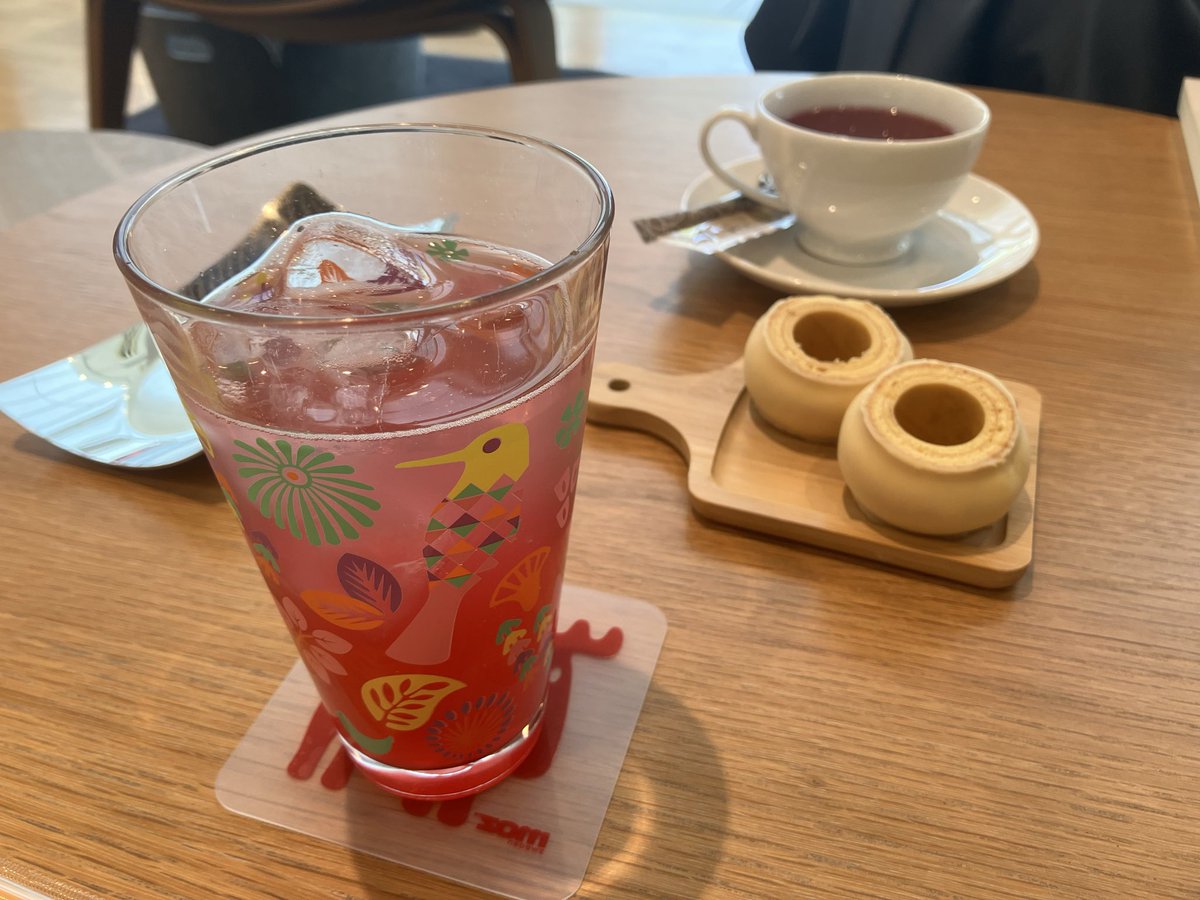 かや tweet media