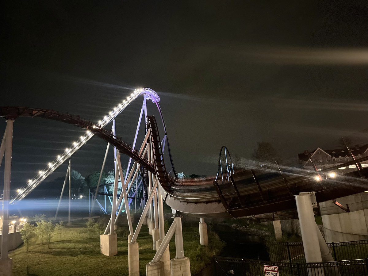 Season Pass Preview <a href="/Hersheypark/">Hersheypark</a> tonight! #hersheypark