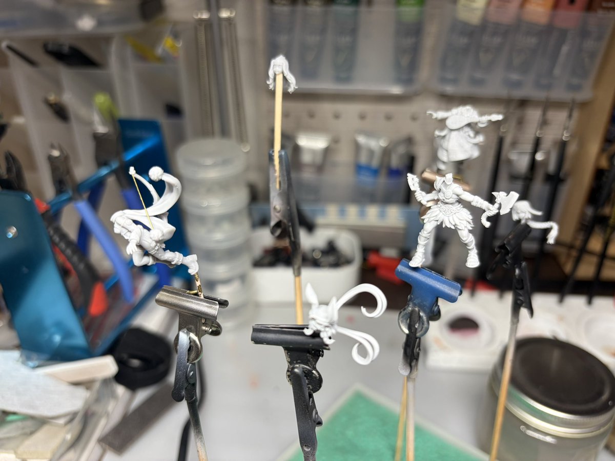 3キャラ分のサポート跡処理やらちょっとした加工やら終わり。
娘のピアノ教室とかあるから一旦中断で再開後からモンスターの組み上げしよう。