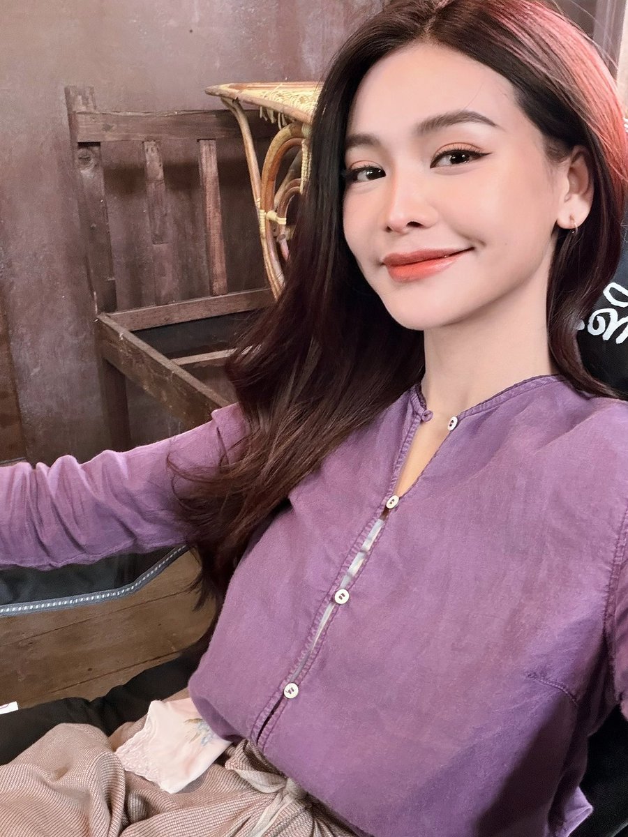 อากาศวันนี้เป็นเช่นไร 
ก็ดีเพคะ…… ดีไม่ตุย 
#MurderInTheKitchen